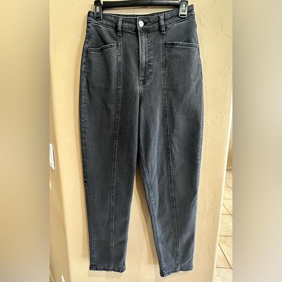 H&M Divided Black High Rise Mom Jeans Tapered Leg Size 4 - Picture 15 of 16